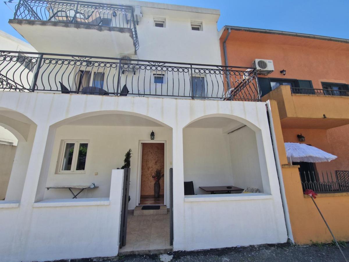 Guest House Damjana 부드바 외부 사진