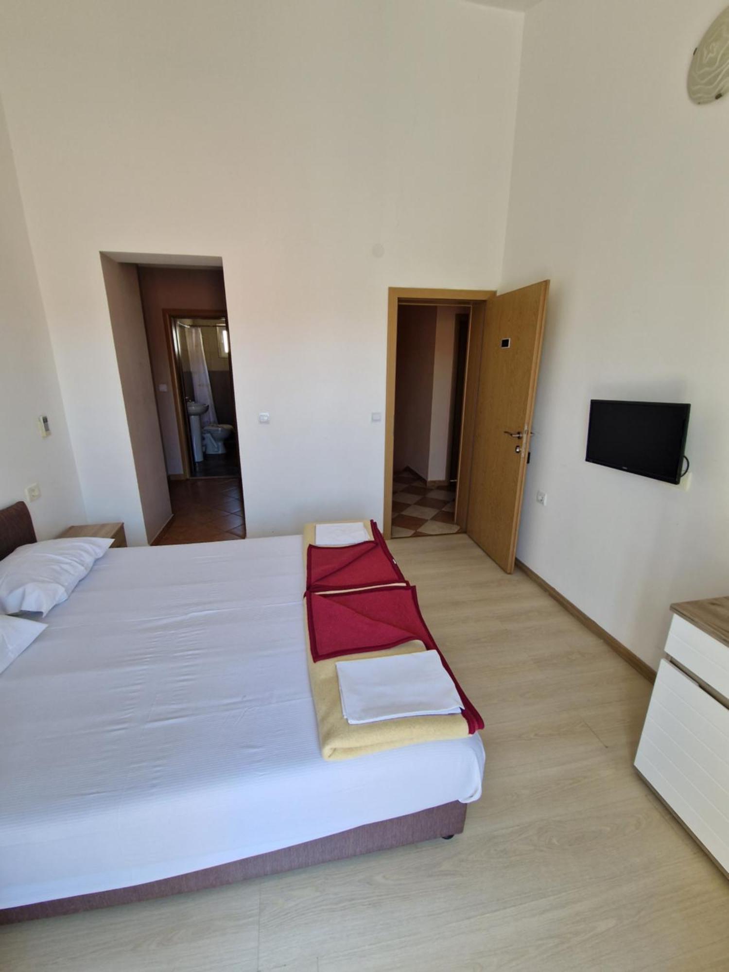 Guest House Damjana 부드바 외부 사진