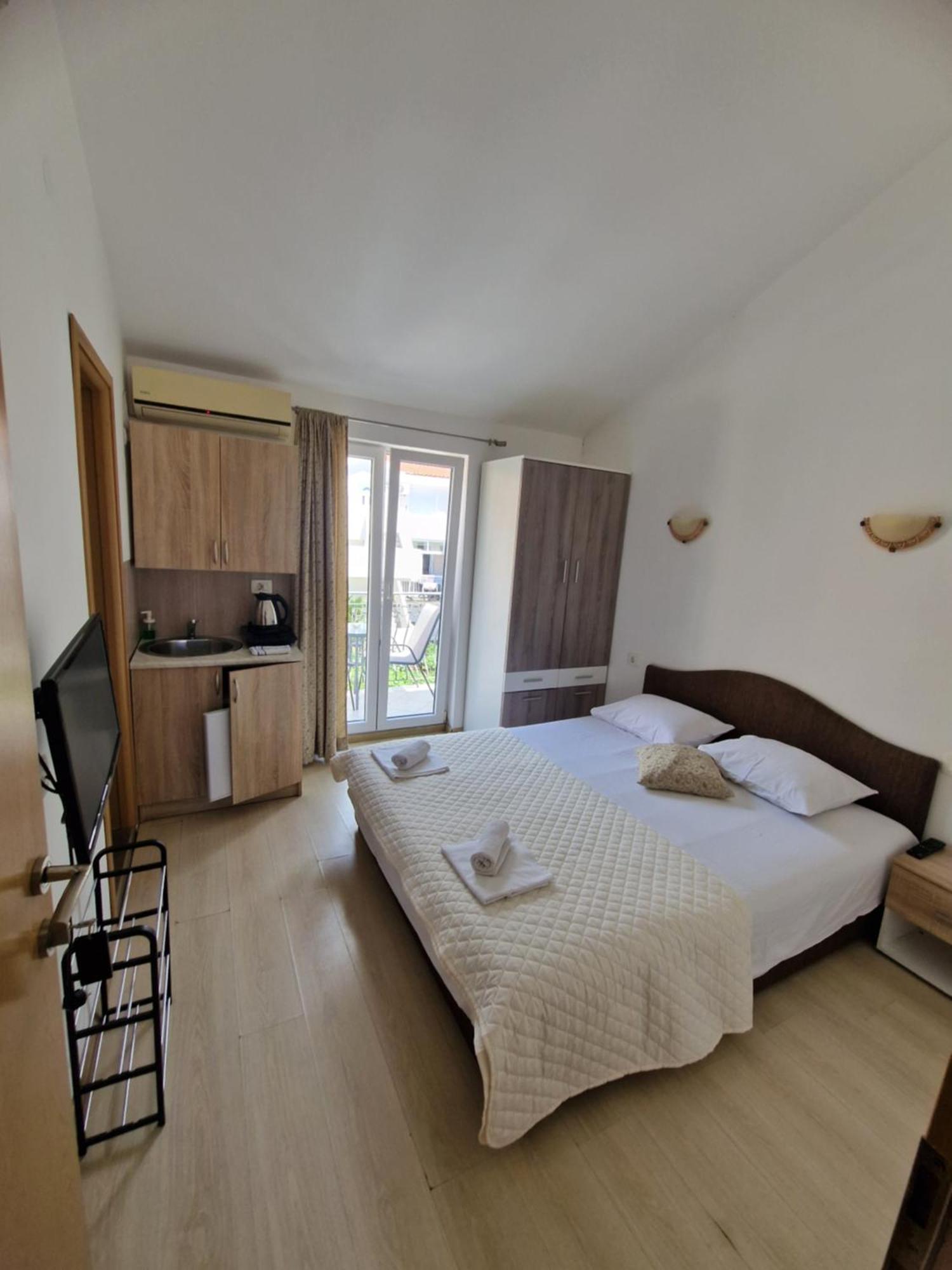 Guest House Damjana 부드바 외부 사진