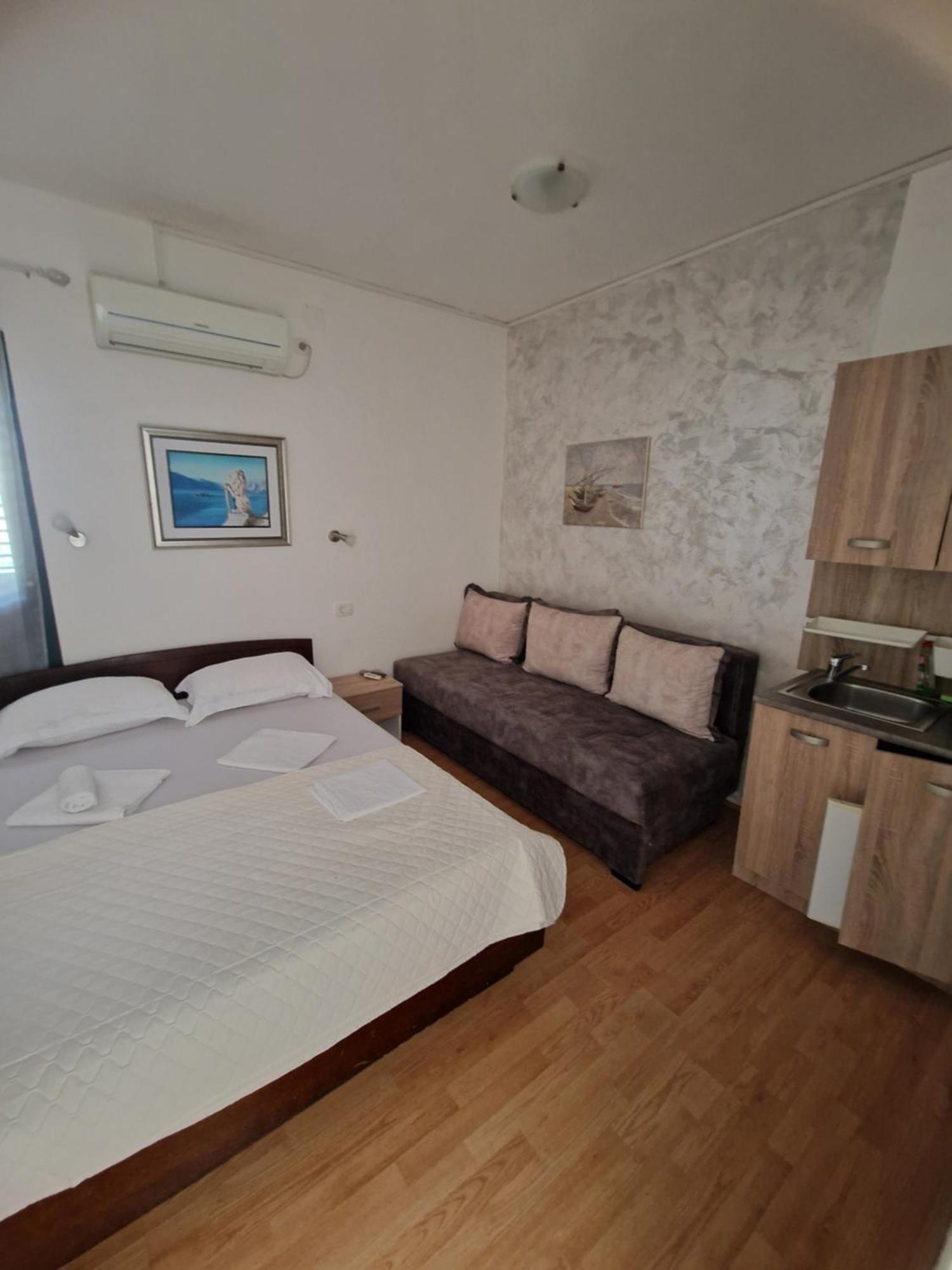 Guest House Damjana 부드바 외부 사진